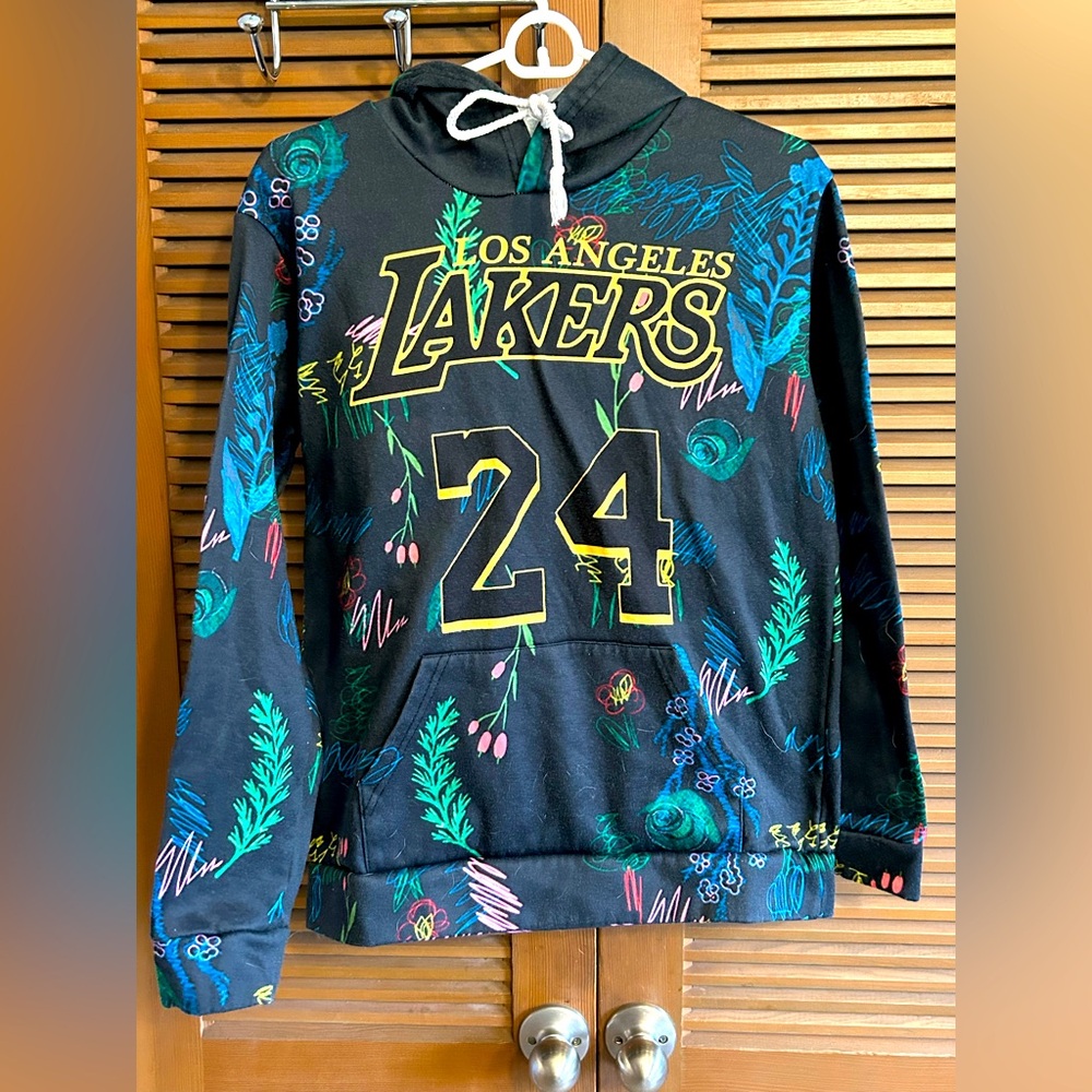 ☀️Vintage Collectors 90’s LA Lakers Kobe Bryant #24 Lakers hoodie XS or Kid XL